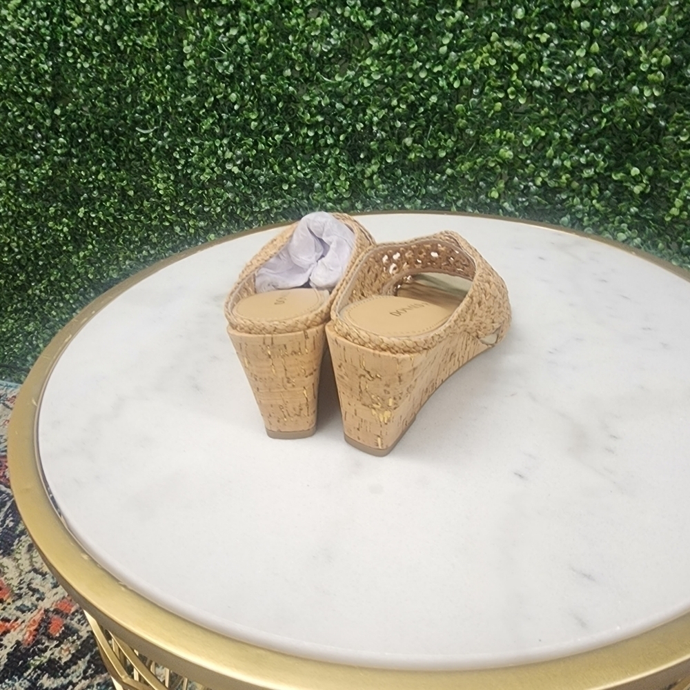 Donald Pliner Women's Square Toe Specked Cork Wedge Beige Sandals - Picture 2 of 6